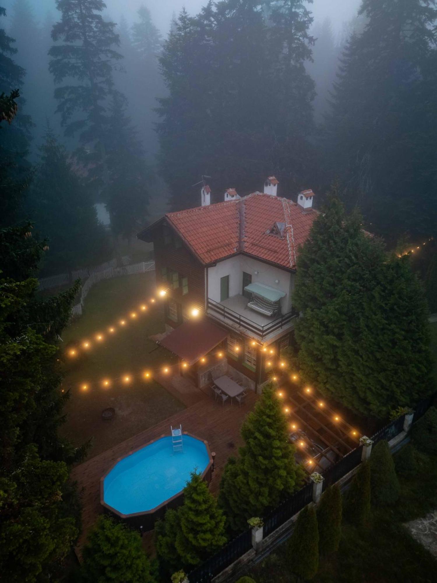 Villa Adis With Hot Pool & Jacuzzi By Bookvillabg Borovets Exteriör bild